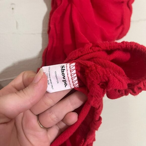 Showpo Red Off The Shoulder Crop Top SZ 10 - Picture 4 of 5